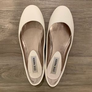 Steve Madden White Flats